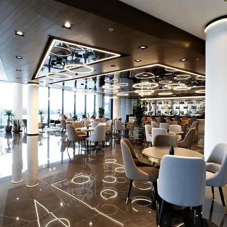 Hotel Grand Plaza & Congress Center 5*