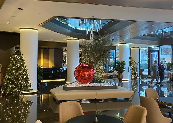 Hotel Grand Plaza & Congress Center