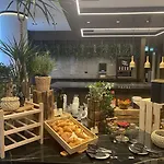 Hotel Grand Plaza & Congress Center