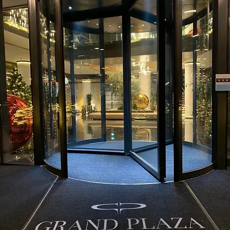 Grand Plaza & Congress Center 호텔