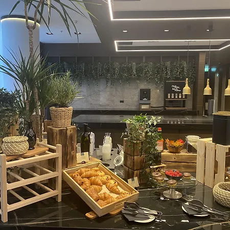 Hotel Grand Plaza & Congress Center