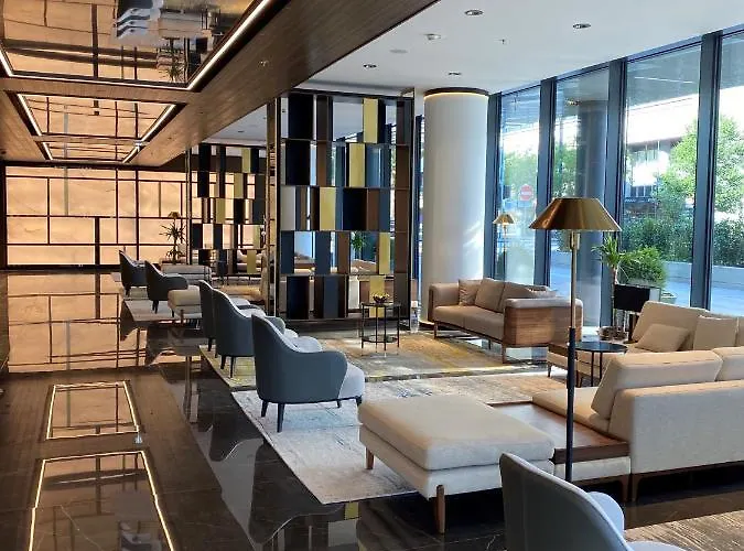 Grand Plaza & Congress Center 5* Liubliana