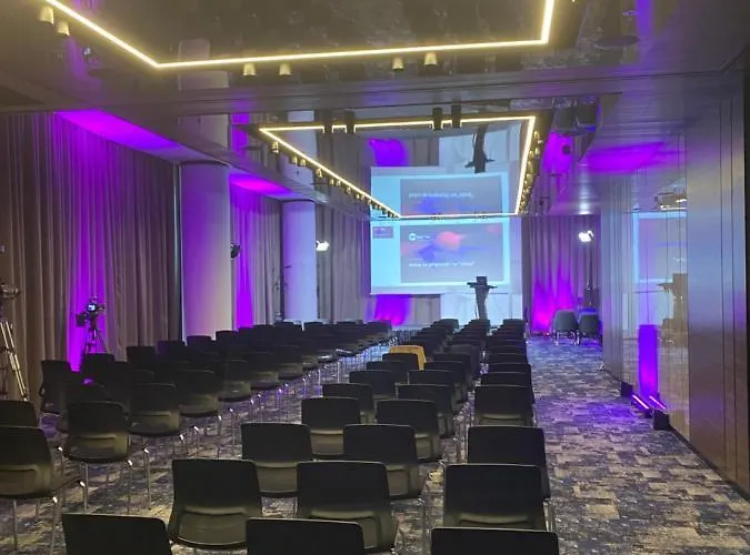 Grand Plaza & Congress Center 5*