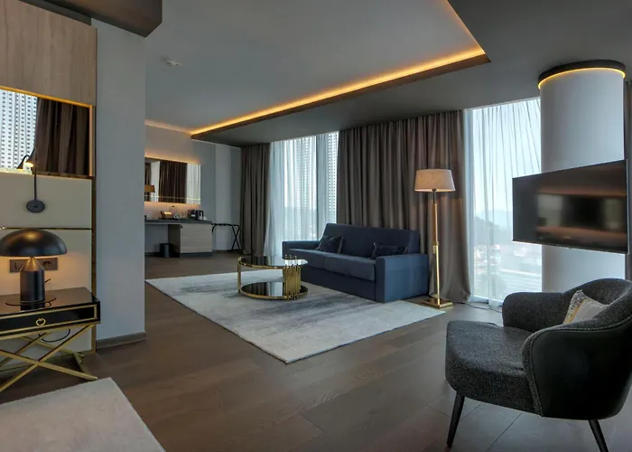 Grand Plaza & Congress Center Hotel 5*