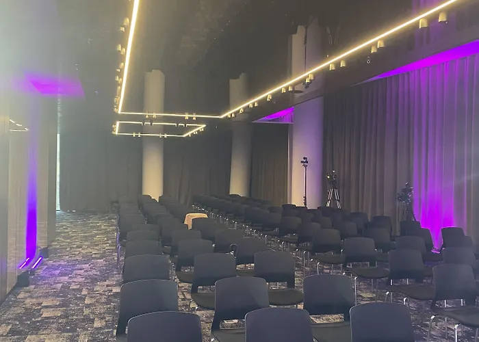 Grand Plaza & Congress Center 5* Lublana