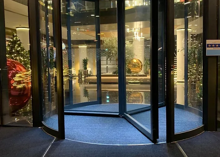 Grand Plaza & Congress Center Hotel