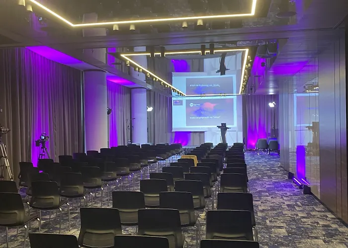 Hotel Grand Plaza & Congress Center