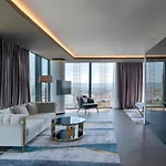 מלון Grand Plaza & Congress Center