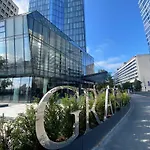 מלון Grand Plaza & Congress Center 5*