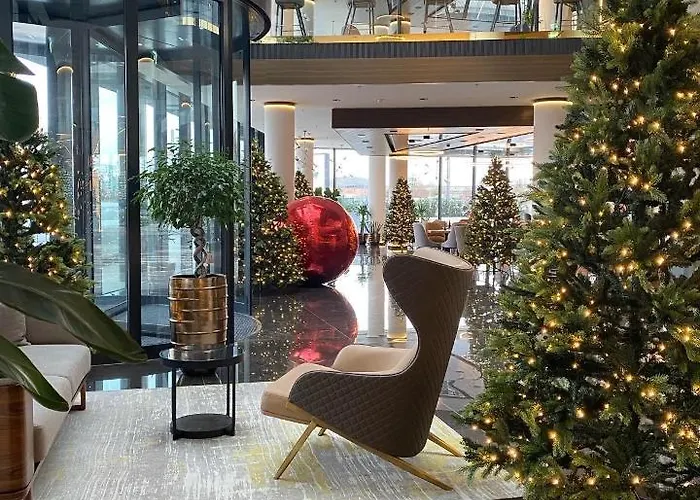 Grand Plaza & Congress Center Hotel 5*